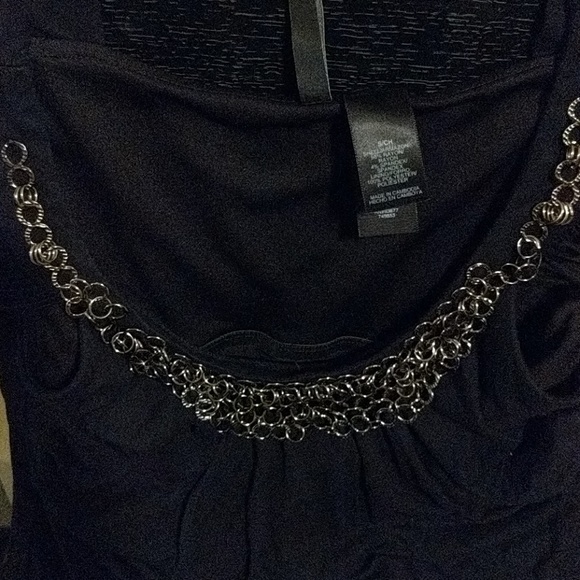 Black top - Picture 2 of 4